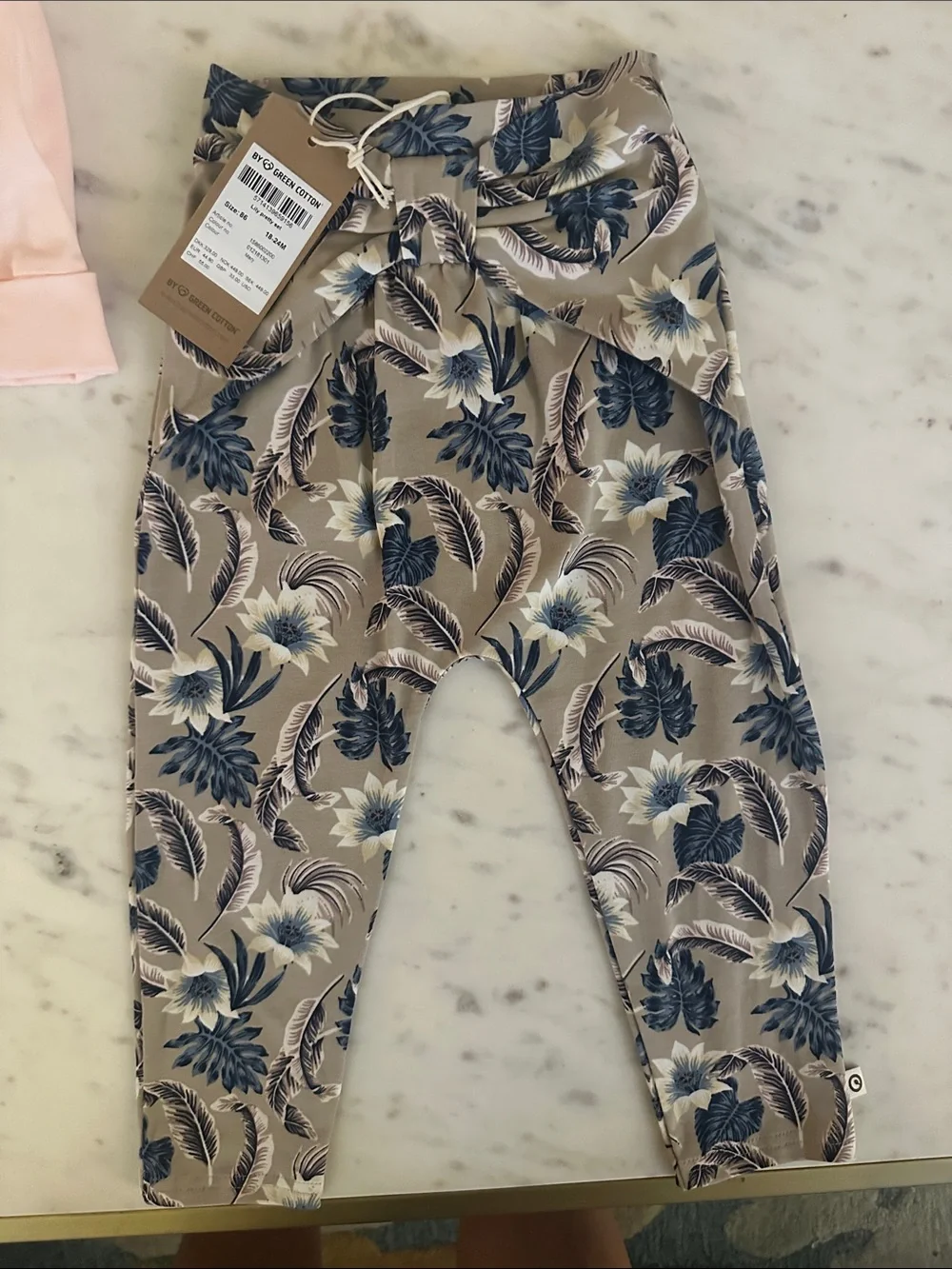 Long-Sleeve Baby Bodysuit and matching pants- luxury brand NWT